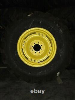 19.5/24 19.5-24 Goodyear R4 backhoe tire on John deere wheel