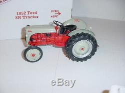 1/16 Ford 8N Precision Tractor by Danbury Mint NIB