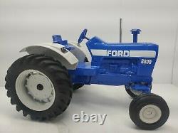 FORD 8000 1/16 Tractor Lemars NIB