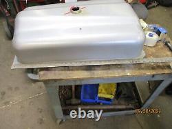 FORD NAA/JUBILEE/600/800/others TRACTOR GAS TANK NAA9002E NEW SHIPPING DAMAGE