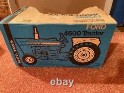 Ford 4600 Tractor with muffler in VINTAGE Original box