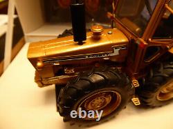 Model Tractor Ford County 1174 (1979) GOLD EDITION 1/32nd By Universal Hobbies
