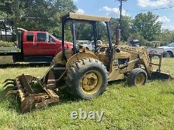 New Holland FORD 445D Tractor