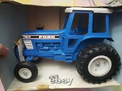 Vintage Toy Tractor! Ford TW-5 TW 5 ERTL NEW IN BOX! NiB! 1/12th Scale